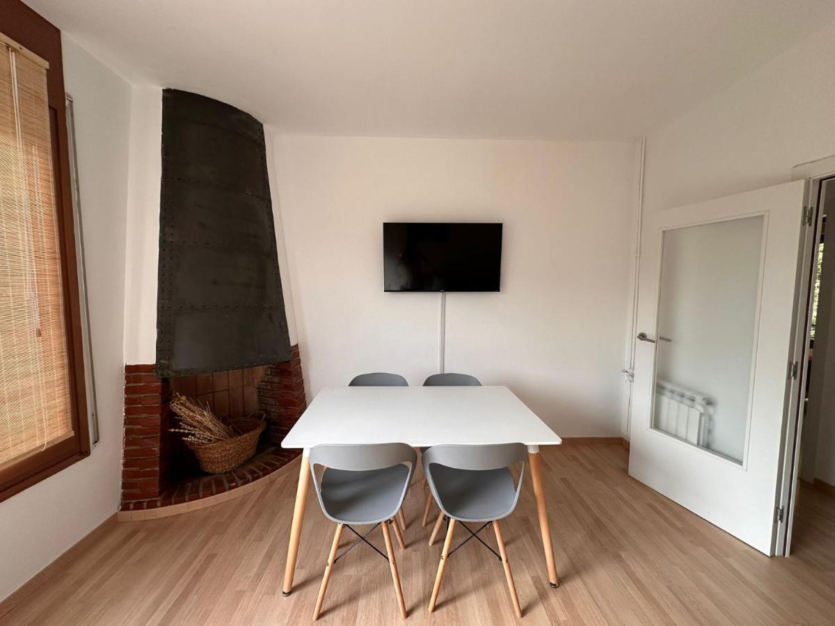 El Bressol De La Muntanya Apartment รีโปลล์ ภายนอก รูปภาพ